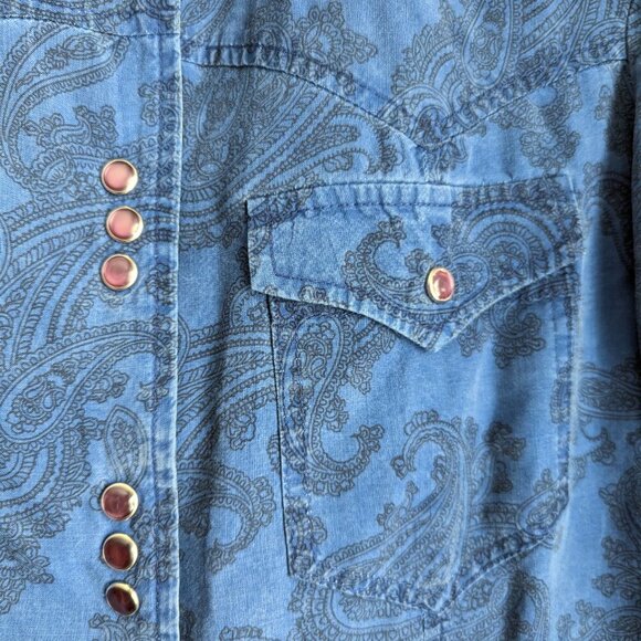 Double D Ranch Paisley Print western button up blouse - Picture 5 of 9